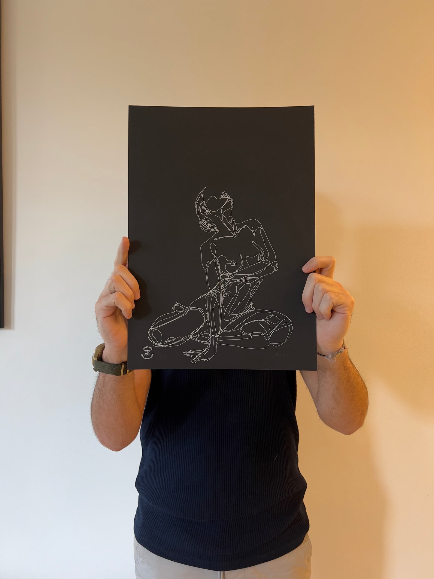 sitting lady I - BLACK EDITION ed. of 24