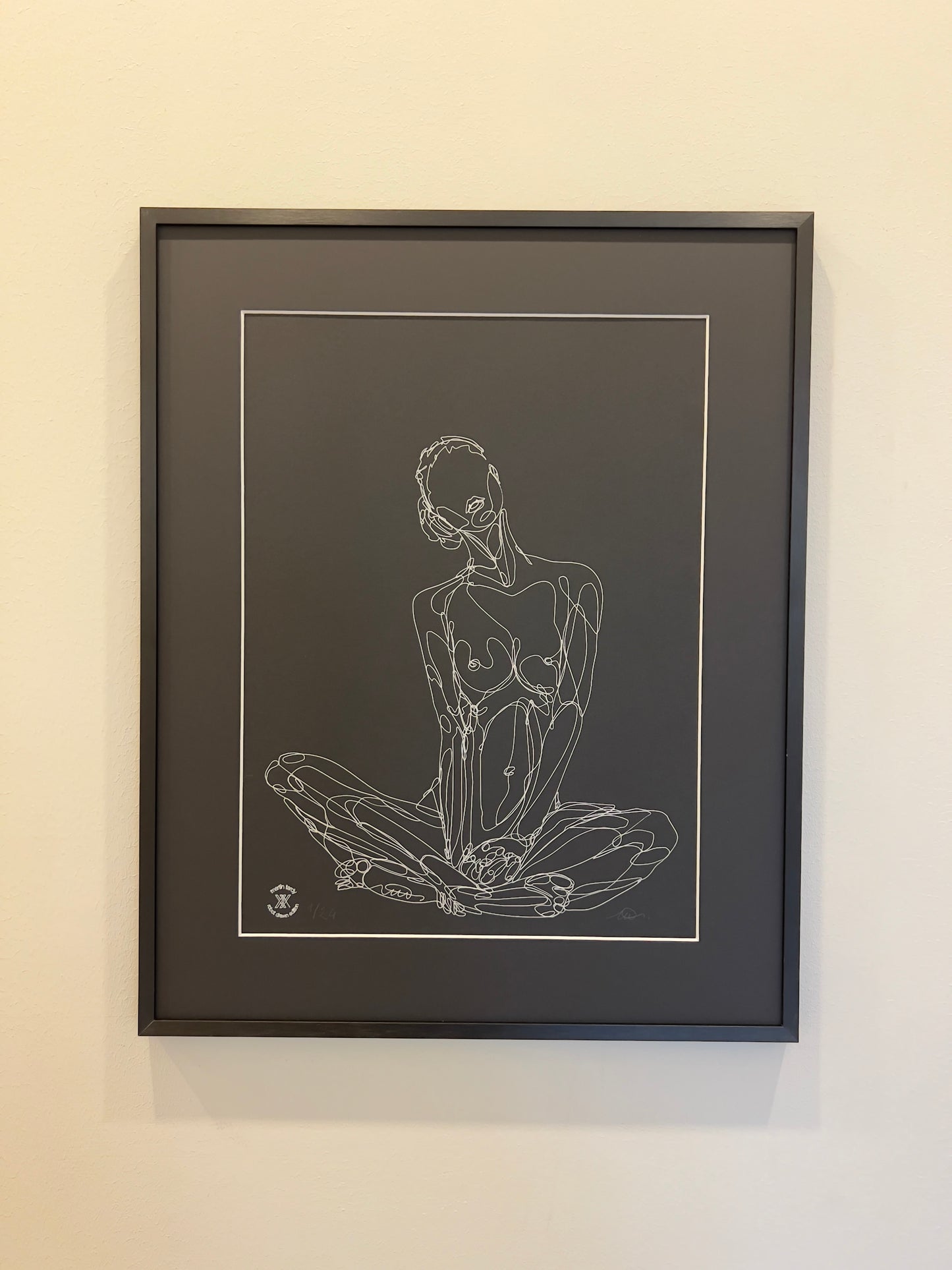 Sitting Lady II - BLACK EDITION ed. of 24